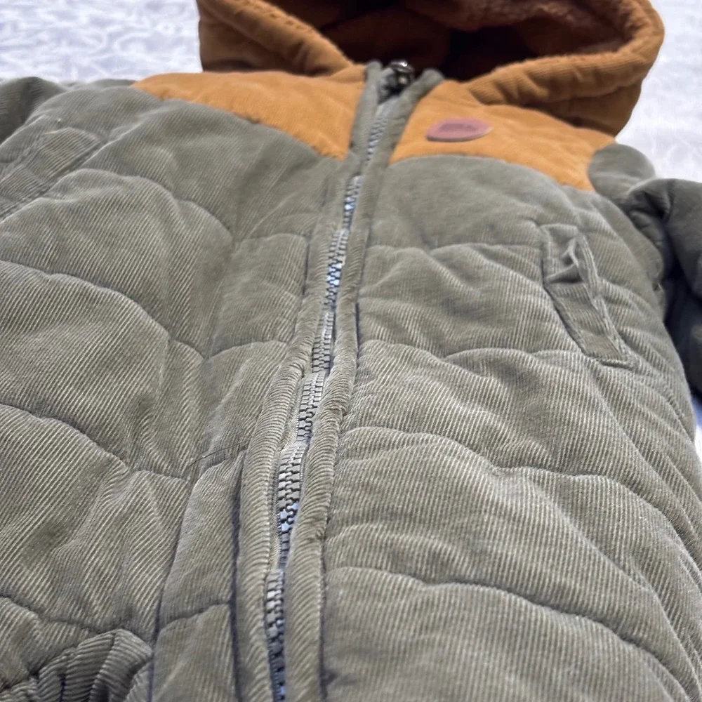 Eddie Bauer eddie bauer